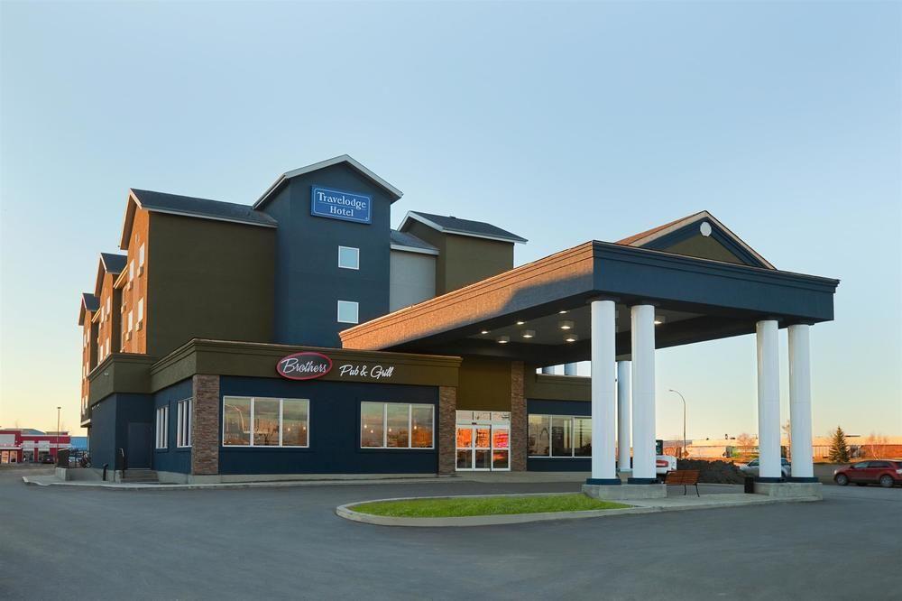 Travelodge Hotel By Wyndham Weyburn Екстер'єр фото